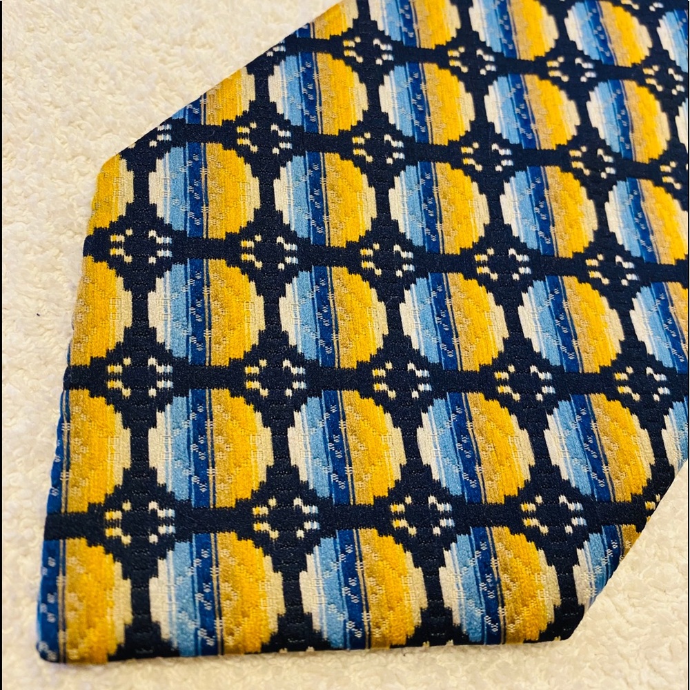 Brand New Trendy Business Tie
